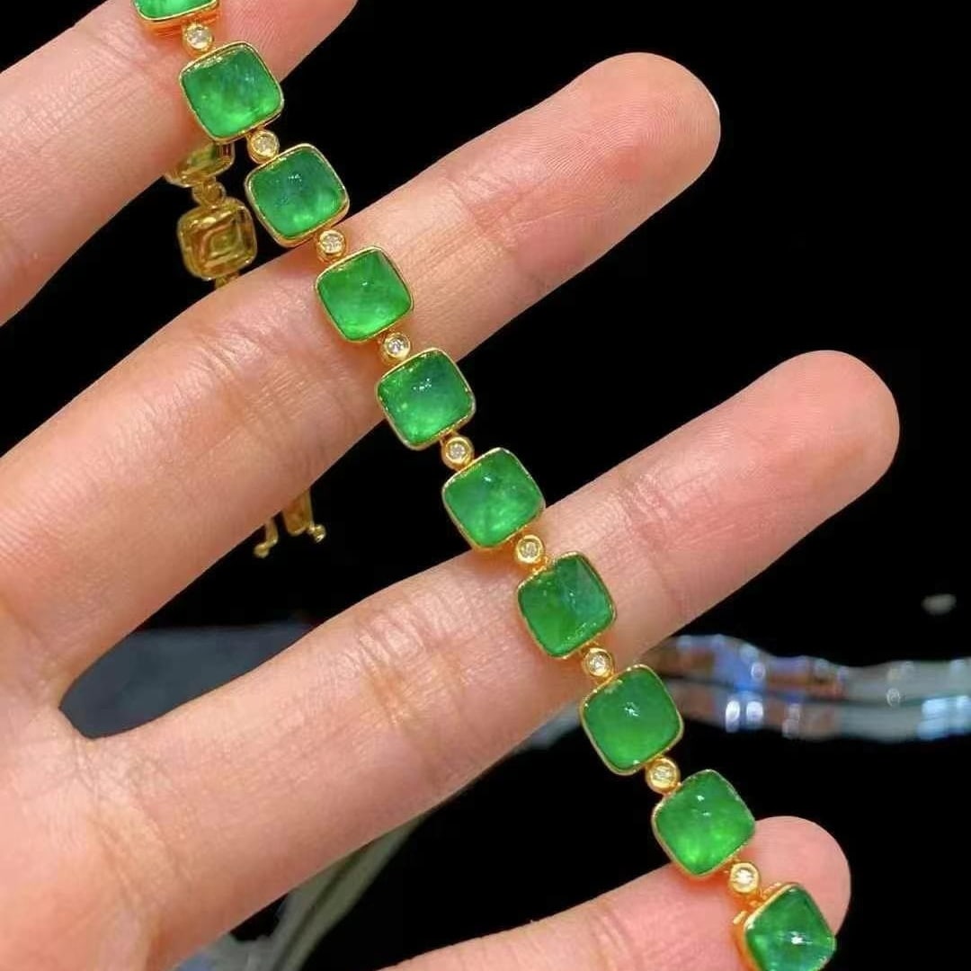 14k Gold 18.05 Ct Natural Emerald & Diamond Bracelet - 4