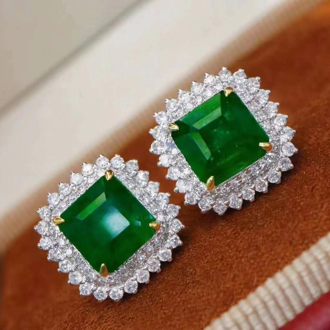 14k Gold 3.30 Ctw Vivid Green Natural Emerald & Diamond Earrings - 2
