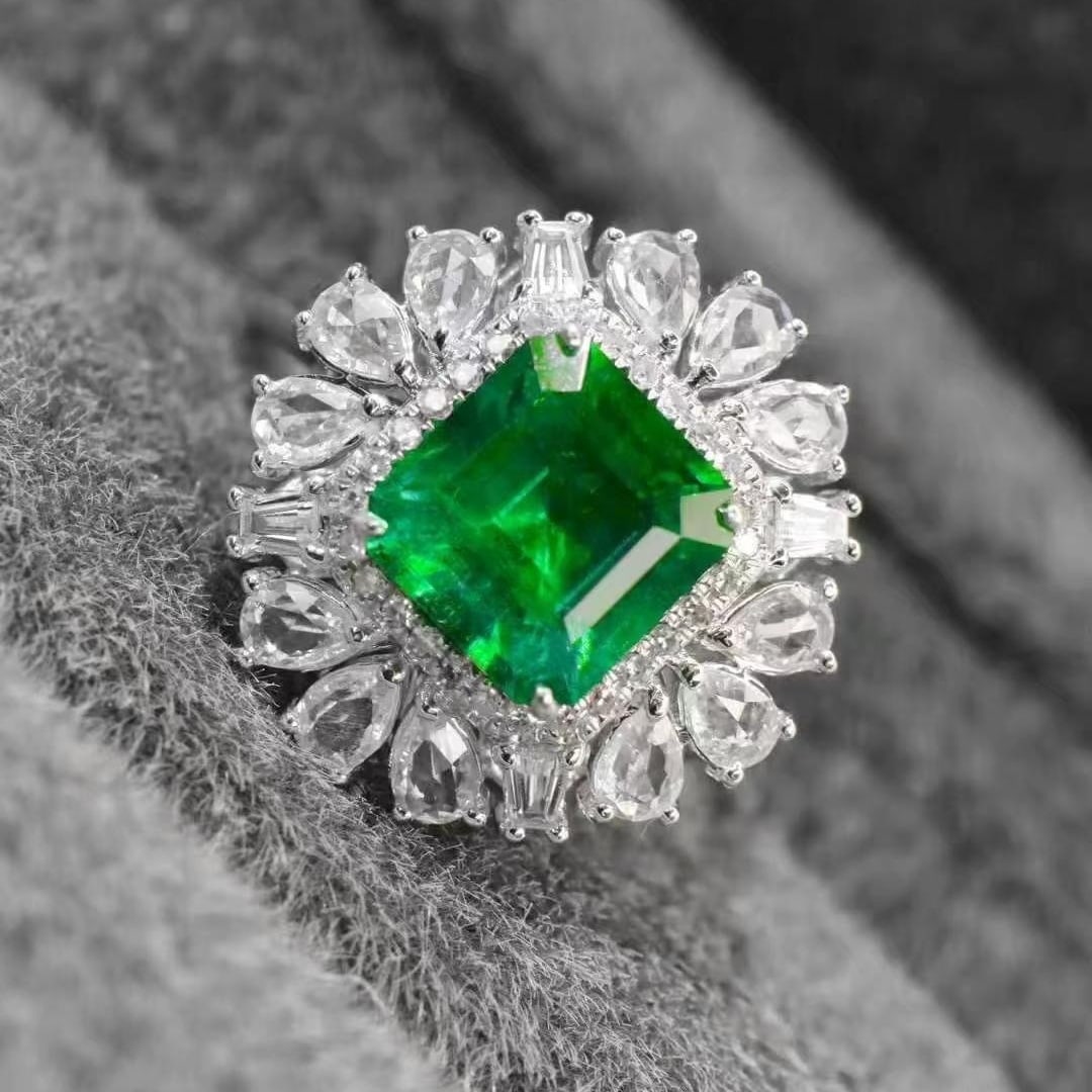 14k Gold 2.38 Ctw Vivid Green Natural Emerald & Sapphire Ring - 6