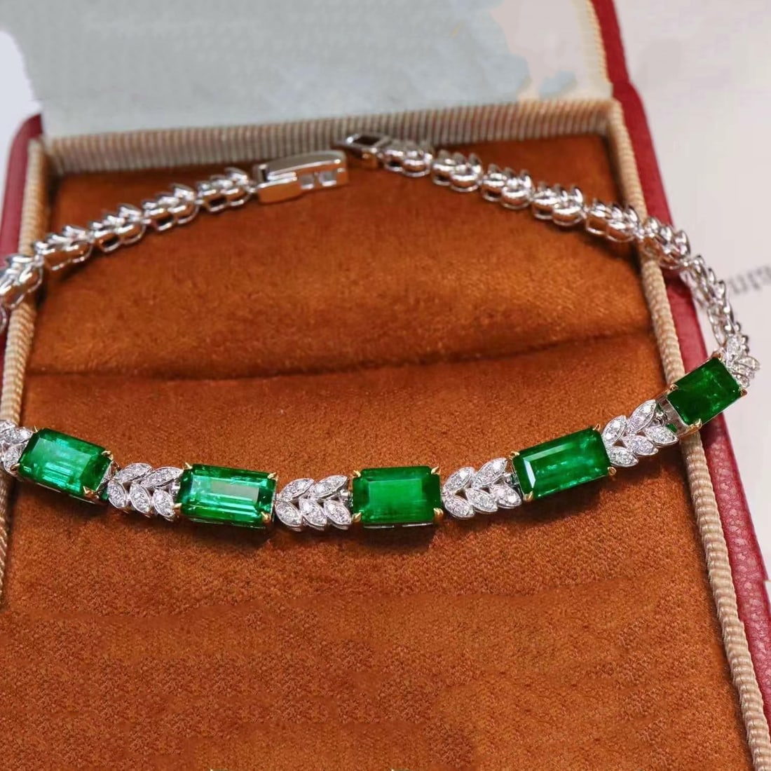 14k Gold 4.43 Ctw Vivid Green Natural Emerald & Diamond Bracelet (1 of 6)