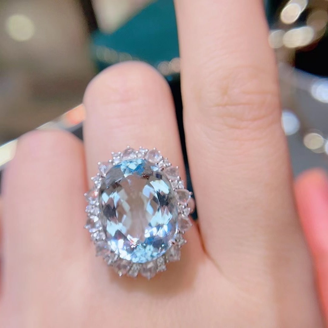 14k Gold 11.5 Ct Natural Aquamarine & Diamond Ring - 6