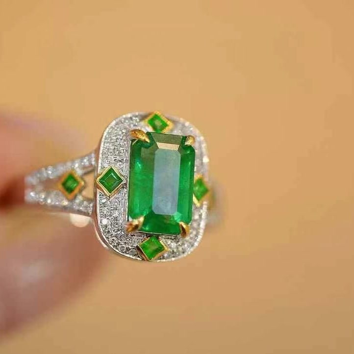 14k Gold 2.05 Ct Natural Emerald & Diamond Ring - 5
