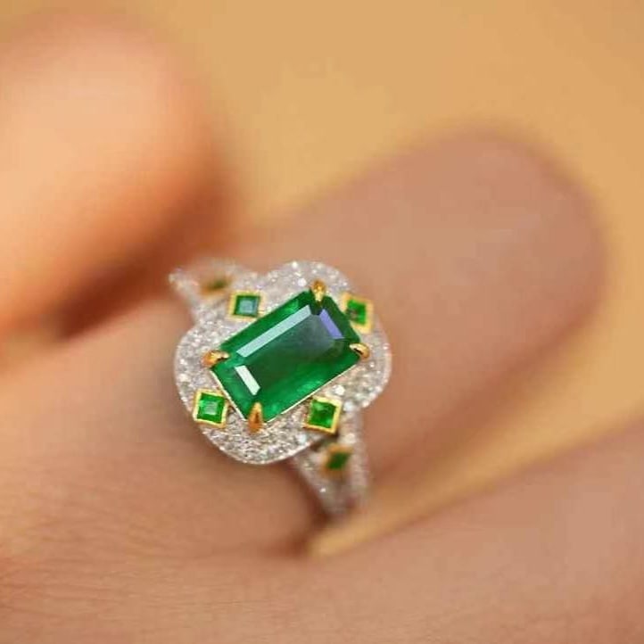 14k Gold 2.05 Ct Natural Emerald & Diamond Ring - 6