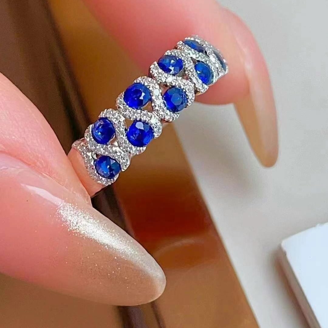 14k Gold 0.72 Ct Natural Sapphire & Diamond Ring: Ref:230949094 // gold content:14k gold // ring size:7. 25us // // main gemstone:sapphire // shape:round // carat weight:0. 72ct // color:blue // treatment:natural // cut grade:g // // adjacent