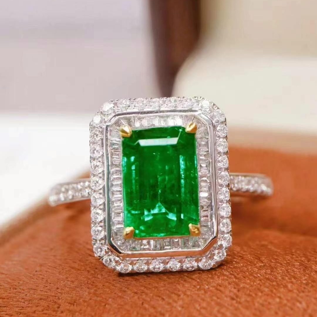 14k Gold 2.08 Ctw Vivid Green Natural Emerald & Diamond Ring - 3