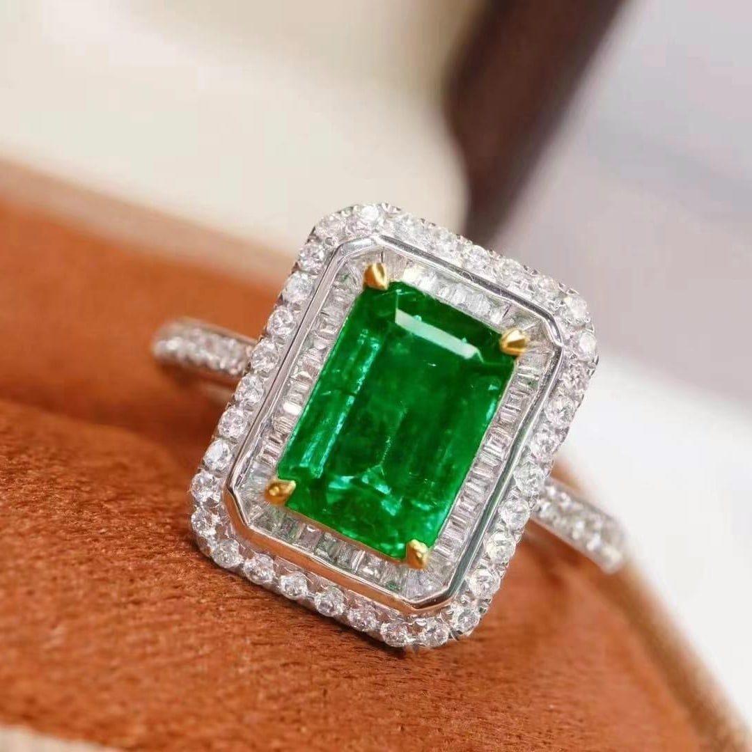 14k Gold 2.08 Ctw Vivid Green Natural Emerald & Diamond Ring - 5