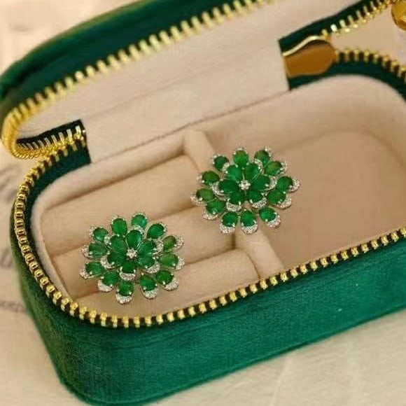 14k Gold 5.82 Ctw Natural Emerald & Diamond Earrings - 5