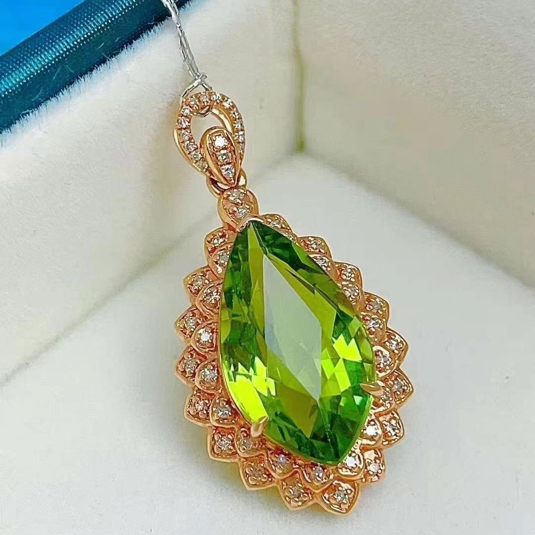 14k Gold 8.20 Ct Natural Tourmaline & Diamond Pendant( Without Chain ): Ref:230949151 // gold content:14k gold // main gemstone:tourmaline // shape:marquise // carat weight:8. 20ct // color:green // treatment:natural // // adjacent gemstone 2 : diamond // shape:round // c