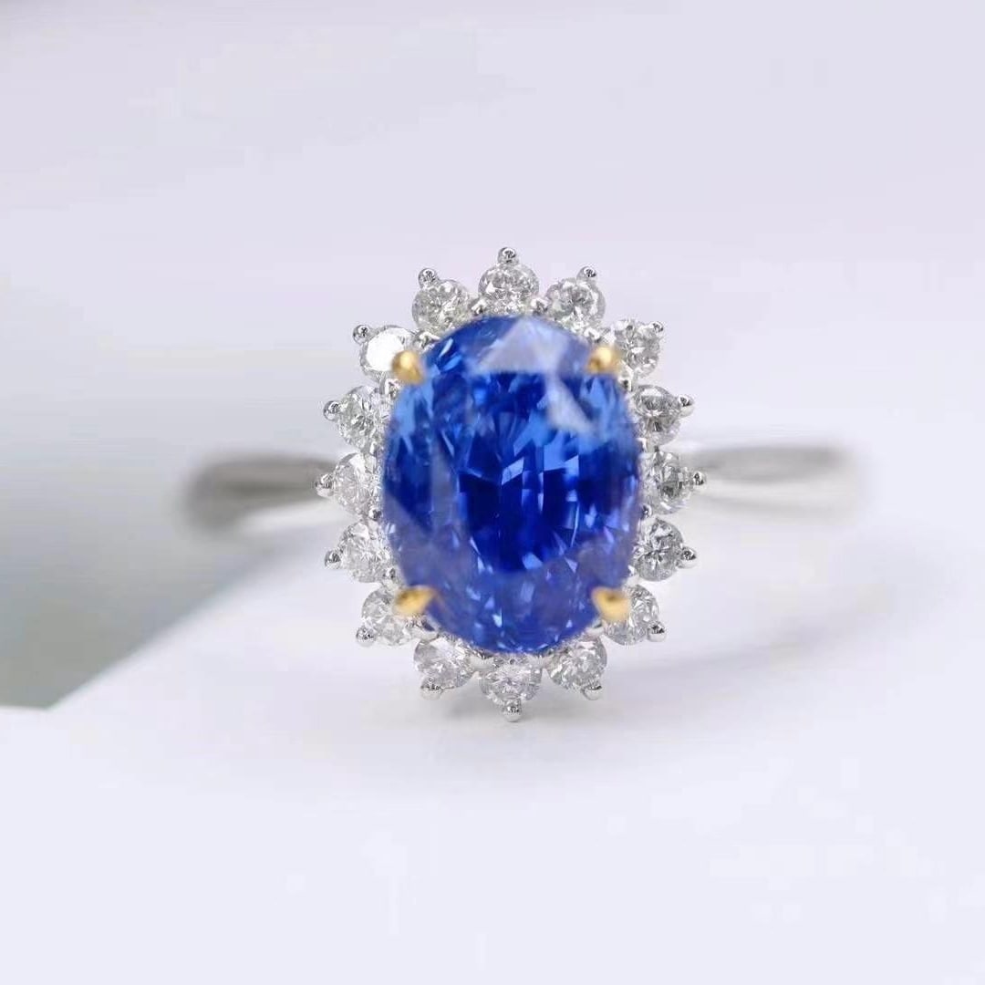 14k Gold 3.04 Ctw Natural Sapphire & Diamond Ring: Ref:230949174 // gold content:14k gold // ring size:7. 25us // // main gemstone:sapphire // shape:oval // carat weight:2. 8ct // color:cornflower blue // treatment:natural // // adjacent gemstone