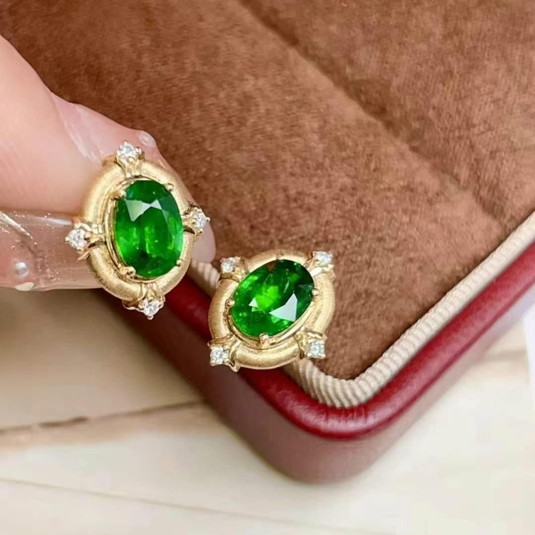 14k Gold 2.42 Ct Vivid Green Natural Tsavorite & Diamond Earrings - 4