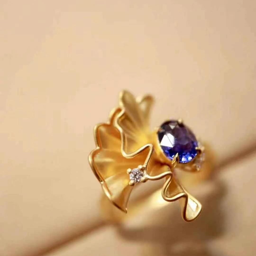 14k Gold 1.14 Ctw Natural Sapphire & Diamond Ring: Ref:230949184 // gold content:14k gold // ring size:7. 25us // // main gemstone:sapphire // shape:oval // carat weight:1. 02ct // color:blue // treatment:natural // // adjacent gemstone 2 :