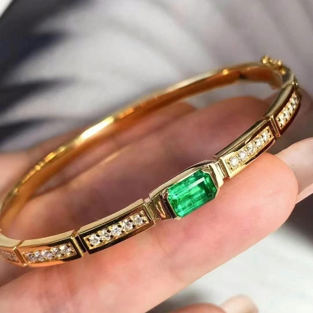 14k Gold 1.6 Ctw Natural Emerald & Diamond Bangle - 3
