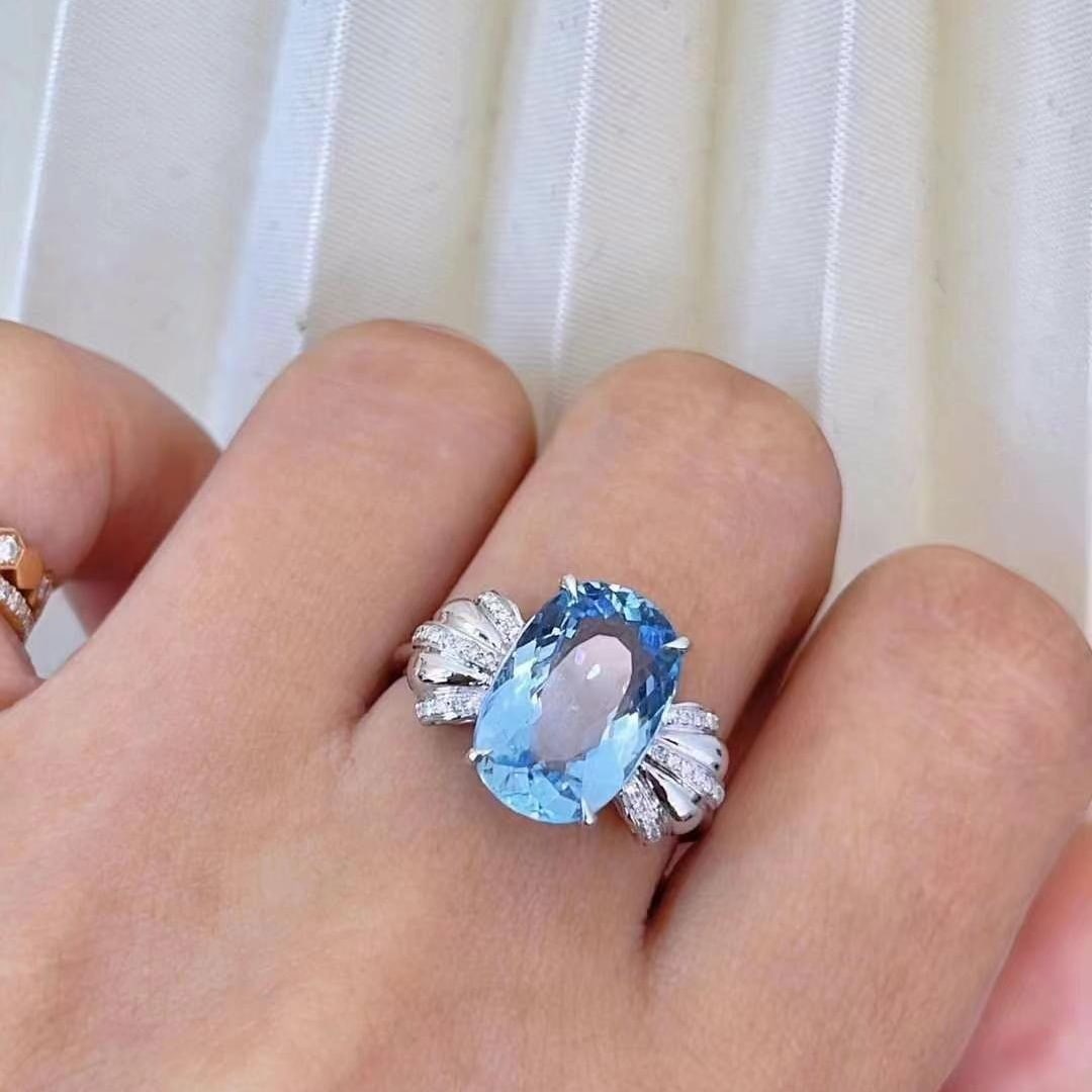 14k Gold 3.7 Ctw Natural Aquamarine & Diamond Ring - 2