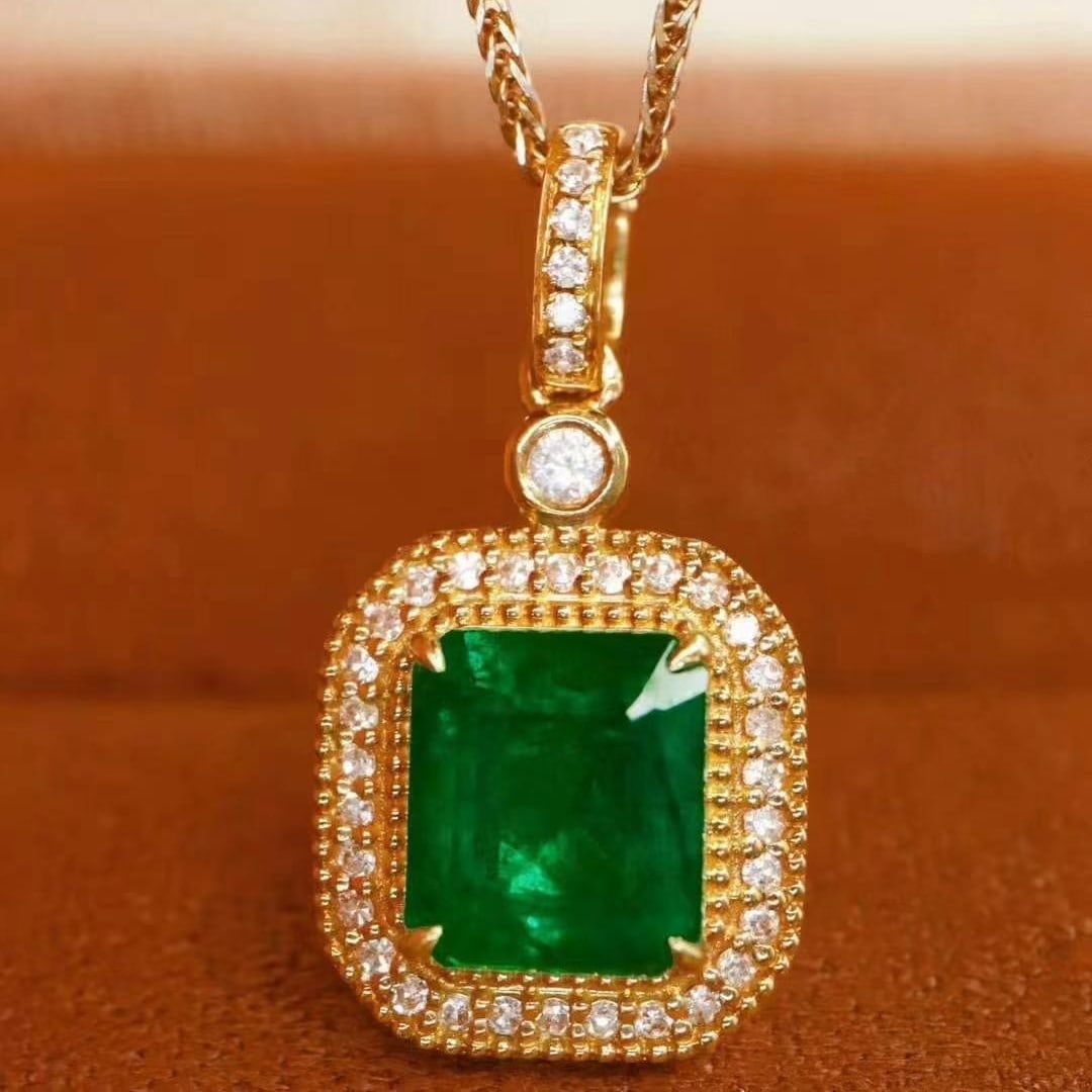 14k Gold 1.46 Ctw Vivid Green Natural Emerald & Diamond Pendant( Without Chain ) - 4