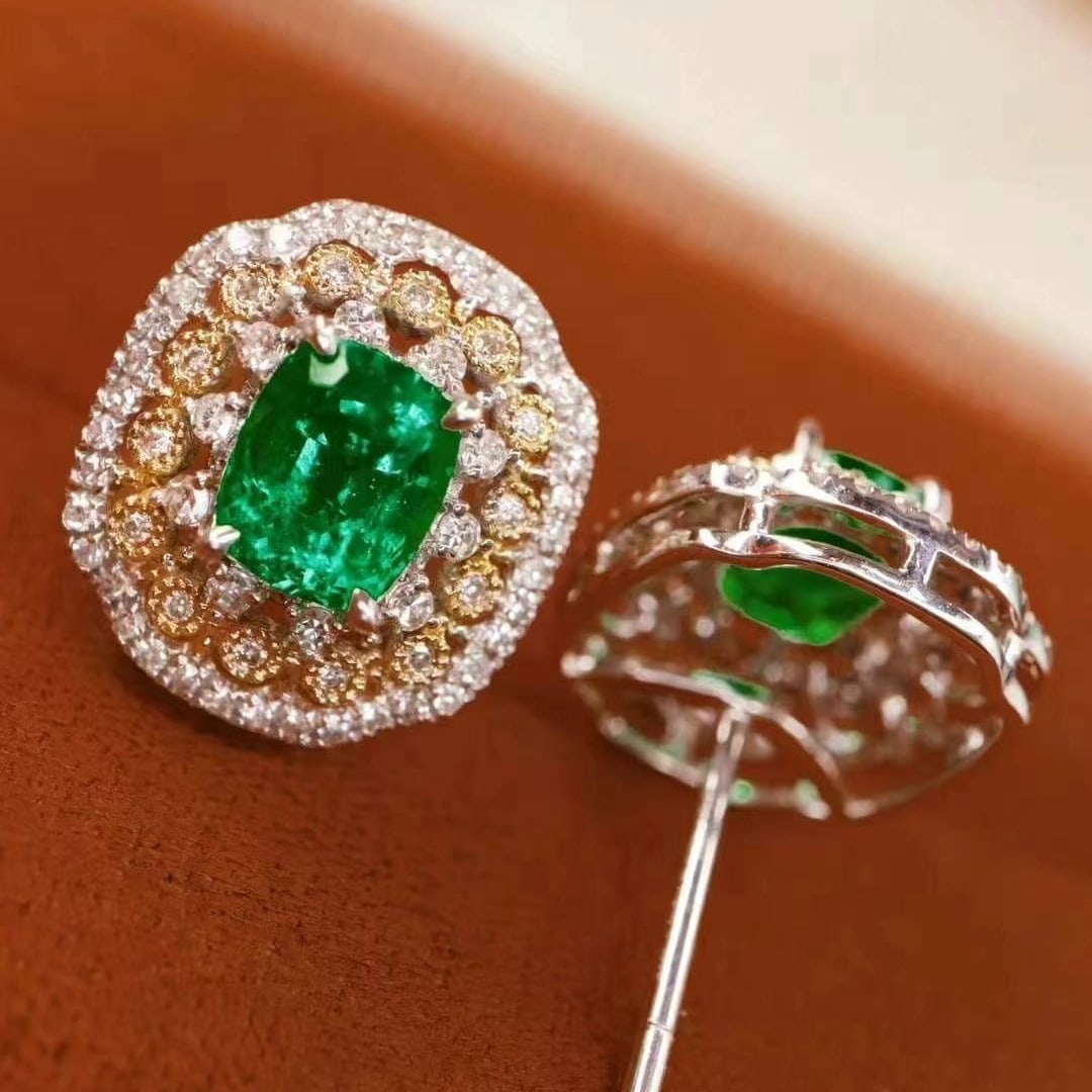 14k Gold 1.65 Ctw Vivid Green Natural Emerald & Diamond Earrings - 2