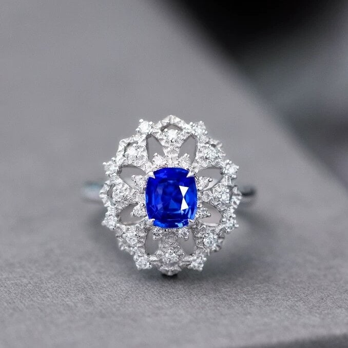 14k Gold 1 Ct Natural Sapphire & Diamond Ring/pendant( Without Chain ): Ref:230950003 // gold content:14k gold // ring size:7. 25us // // main gemstone:sapphire // shape:cushion // carat weight:1ct // color:royal blue // treatment:natural // // adjacent gemstone 2 :