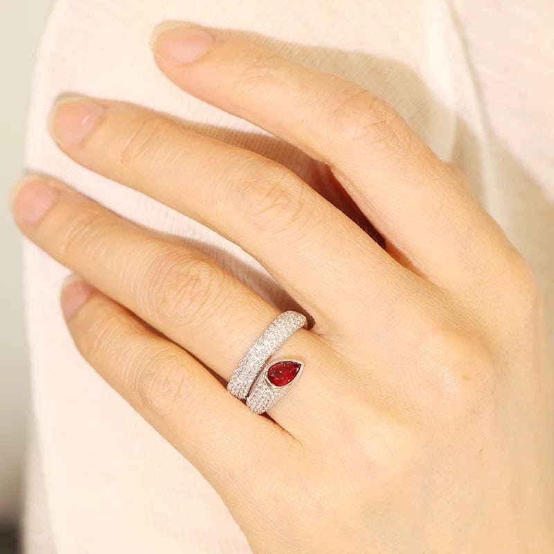 14k Gold 2.4 Ctw Natural Ruby & Diamond Ring - 3