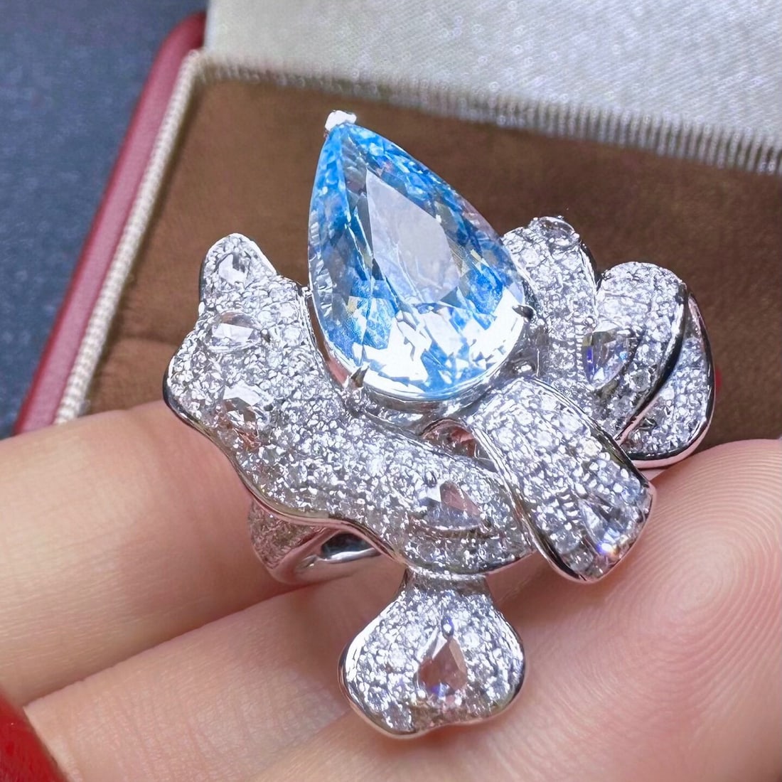 14k Gold 4.70 Ctw Natural Aquamarine & Diamond Ring - 4