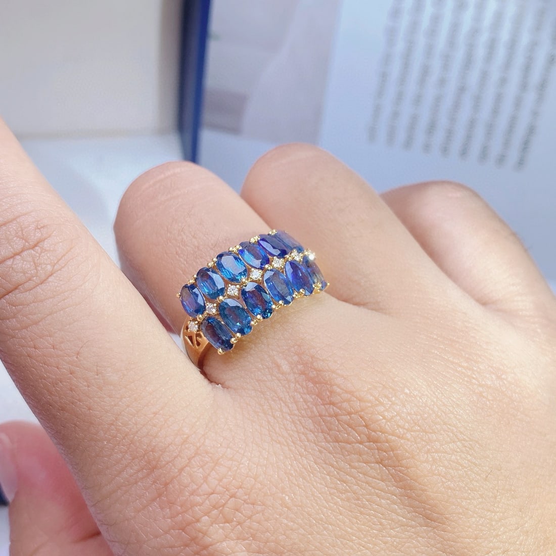 14k Gold 4.20 Ct Natural Sapphire & Diamond Ring - 5