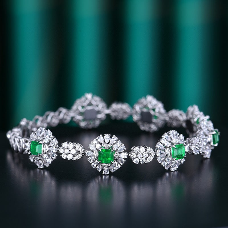 14k Gold 2.25 Ctw Vivid Green Natural Emerald & Diamond Bracelet - 3