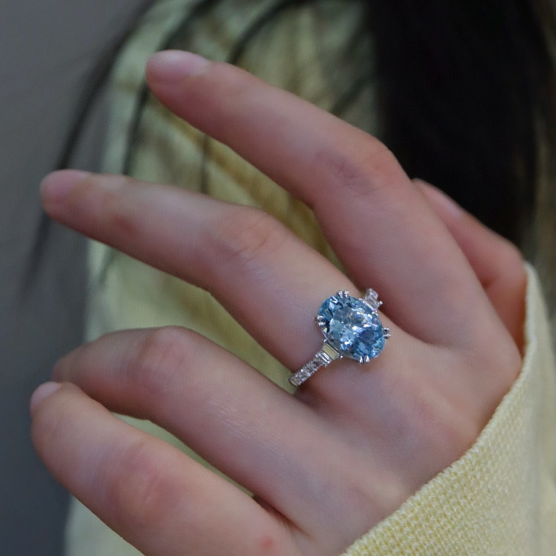 14k Gold 3.13 Ctw Natural Aquamarine & Diamond Ring - 2