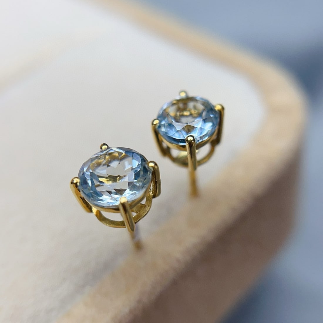 14k Gold 2.00 Ct Natural Aquamarine Earrings - 4