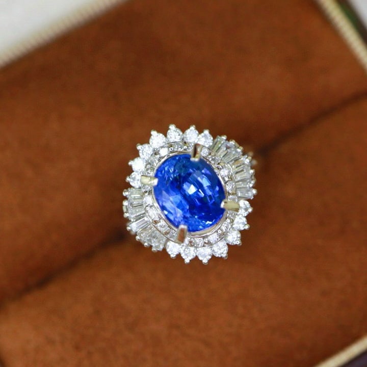 14k Gold 3.18 Ctw Natural Sapphire & Diamond Ring - 5