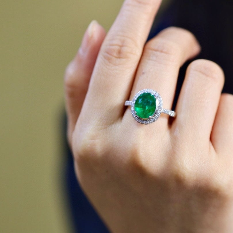 14k Gold 3.39 Ctw Vivid Green Natural Emerald & Diamond Ring - 5