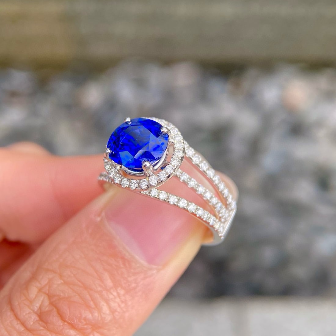 14k Gold 3.21 Ctw Natural Sapphire & Diamond Ring - 2