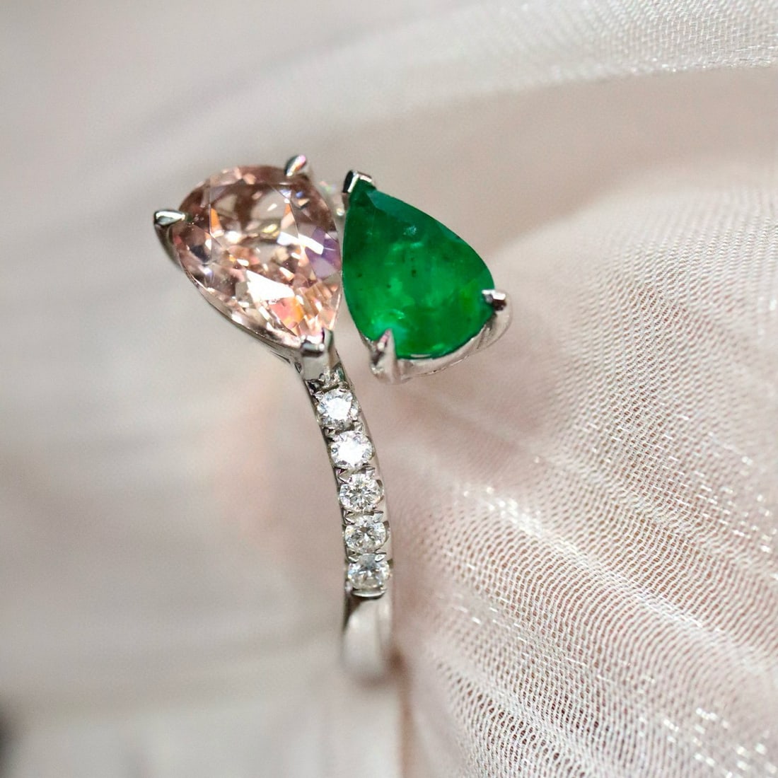 14k Gold 2.08 Ctw Natural Morganite & Emerald & Toi Et Moi Ring - 3