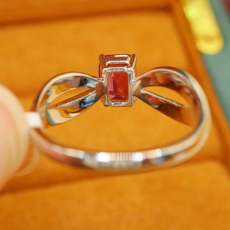 14k Gold 1.32 Ctw Natural Spinel & Diamond Ring - 4