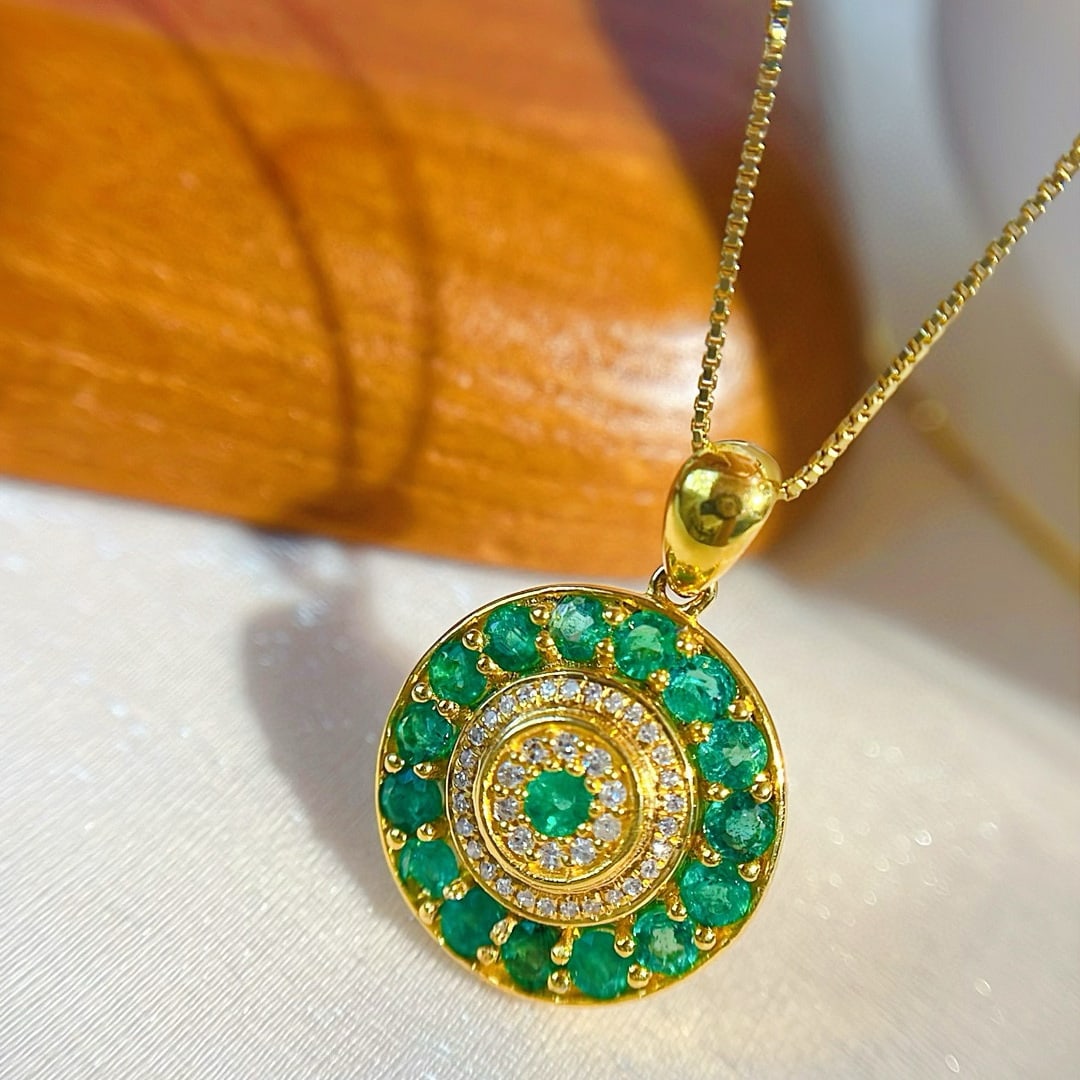 14k Gold 1.10 Ct Natural Emerald & Diamond Pendant( Without Chain ) - 3