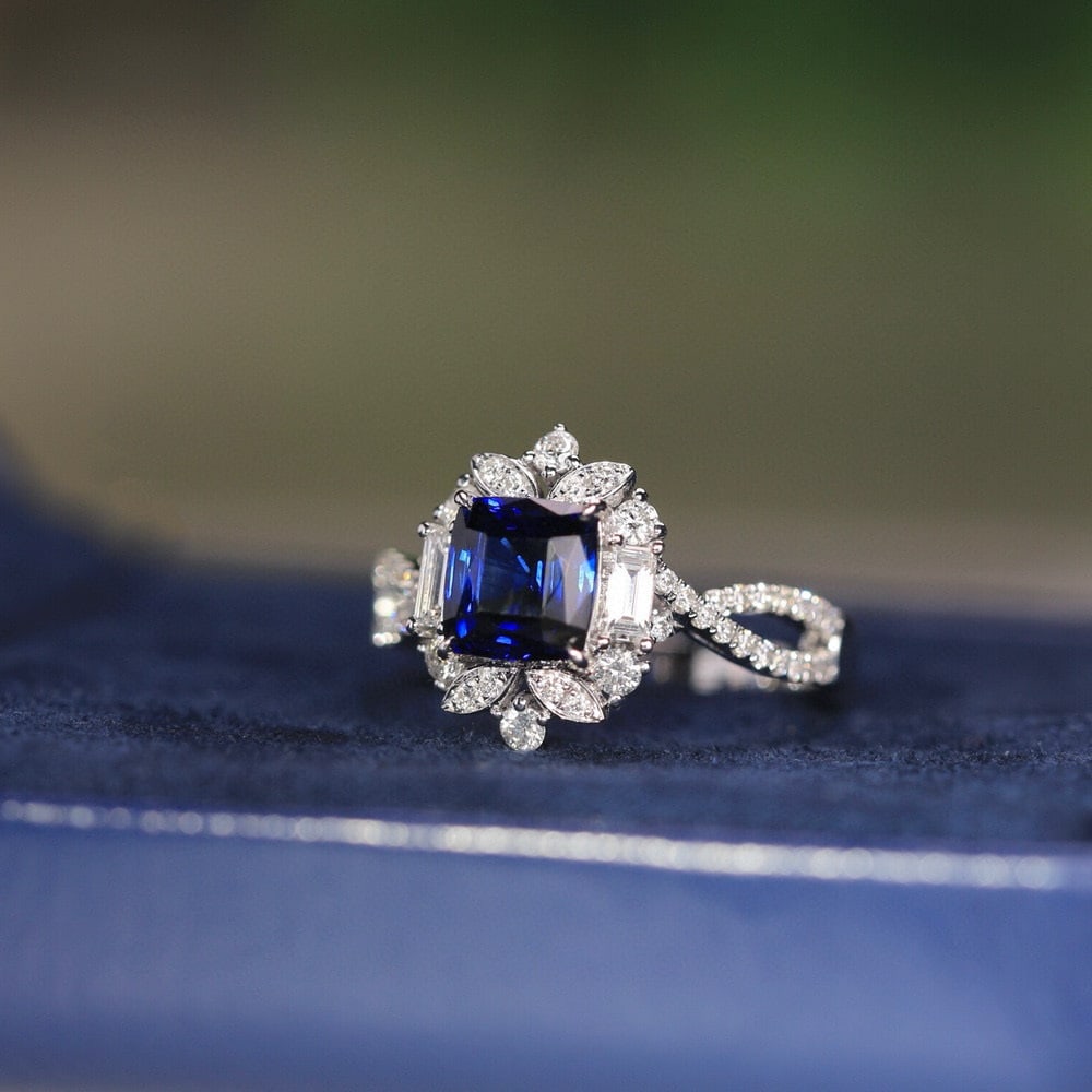 14k Gold 2.13 Ctw Natural Sapphire & Diamond Ring - 2