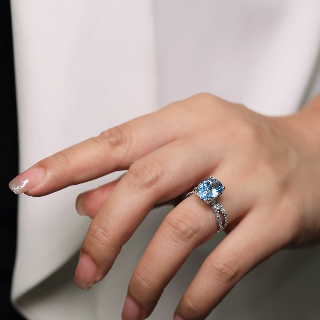 14k Gold 3.57 Ctw Natural Aquamarine & Diamond Ring - 4