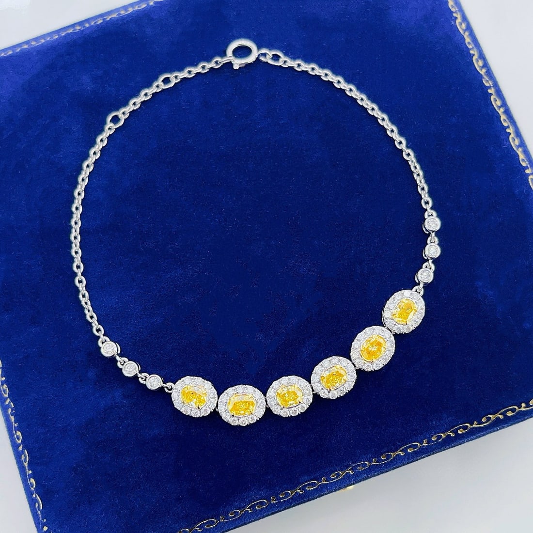 14k Gold 1.37 Ctw Natural Yellow Diamond & Diamond Bracelet - 3