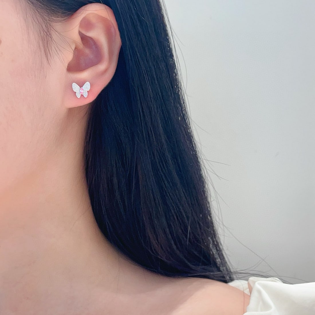 14k Gold 0.30 Ctw Natural Pink Diamond & Diamond & Butterfly Earrings - 4