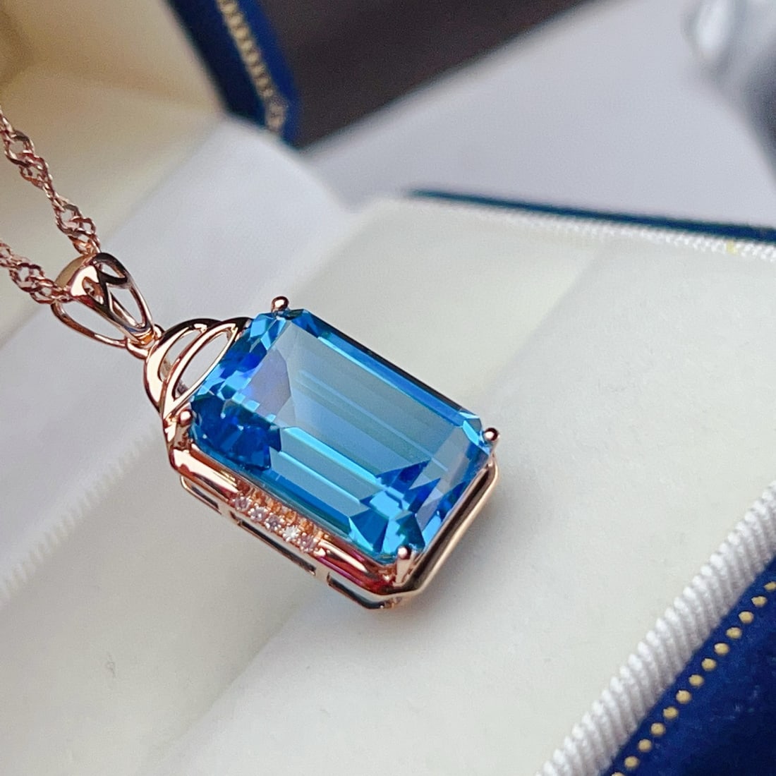 14k Gold 9.43 Ctw Natural Topaz & Diamond Pendant( Without Chain ) - 3