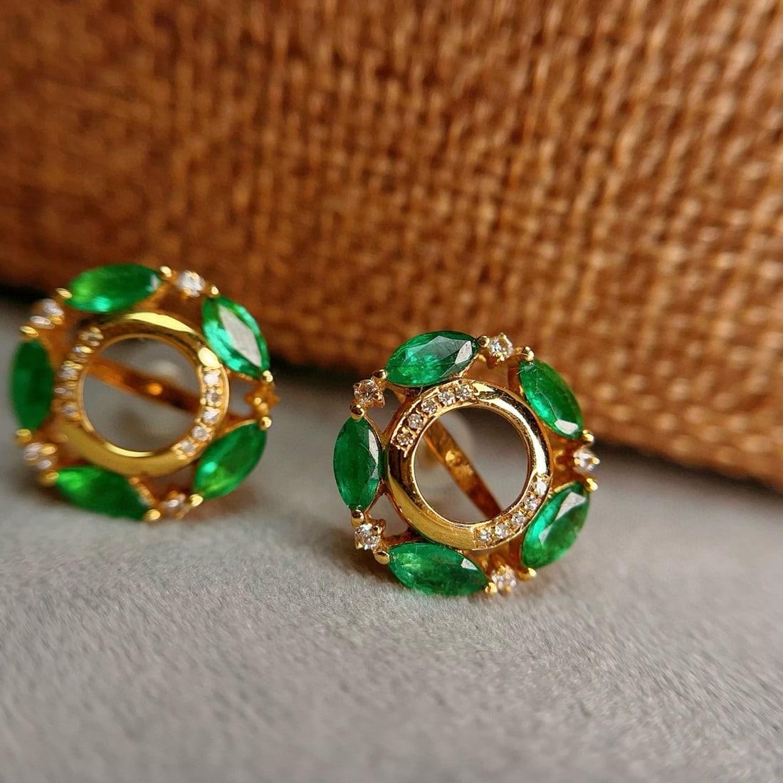 14k Gold 1.50 Ct Vivid Green Natural Emerald & Diamond Earrings - 2