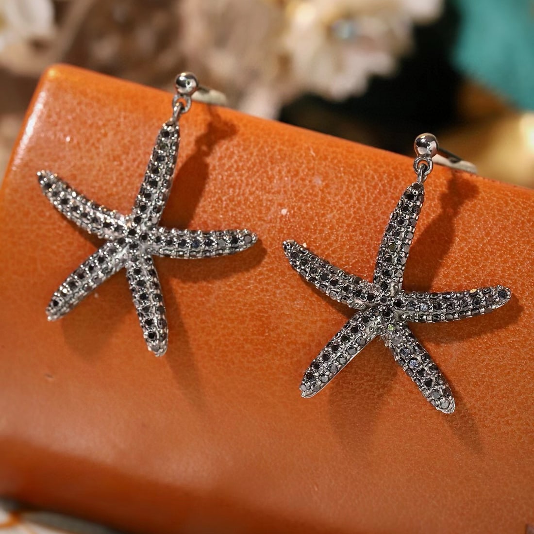 14k Gold 1.12 Ct Natural Black Diamond Earrings - 2