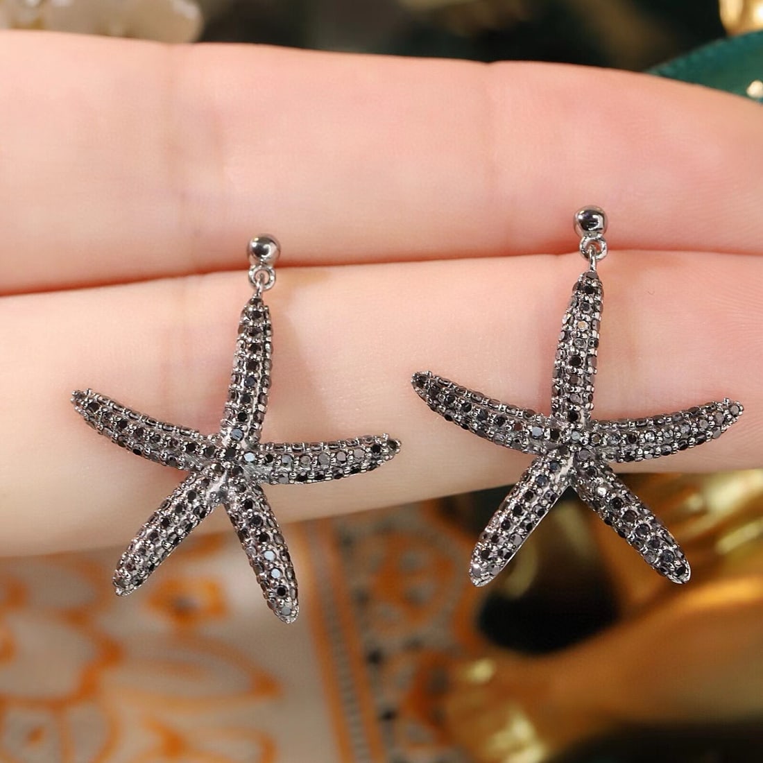 14k Gold 1.12 Ct Natural Black Diamond Earrings - 5