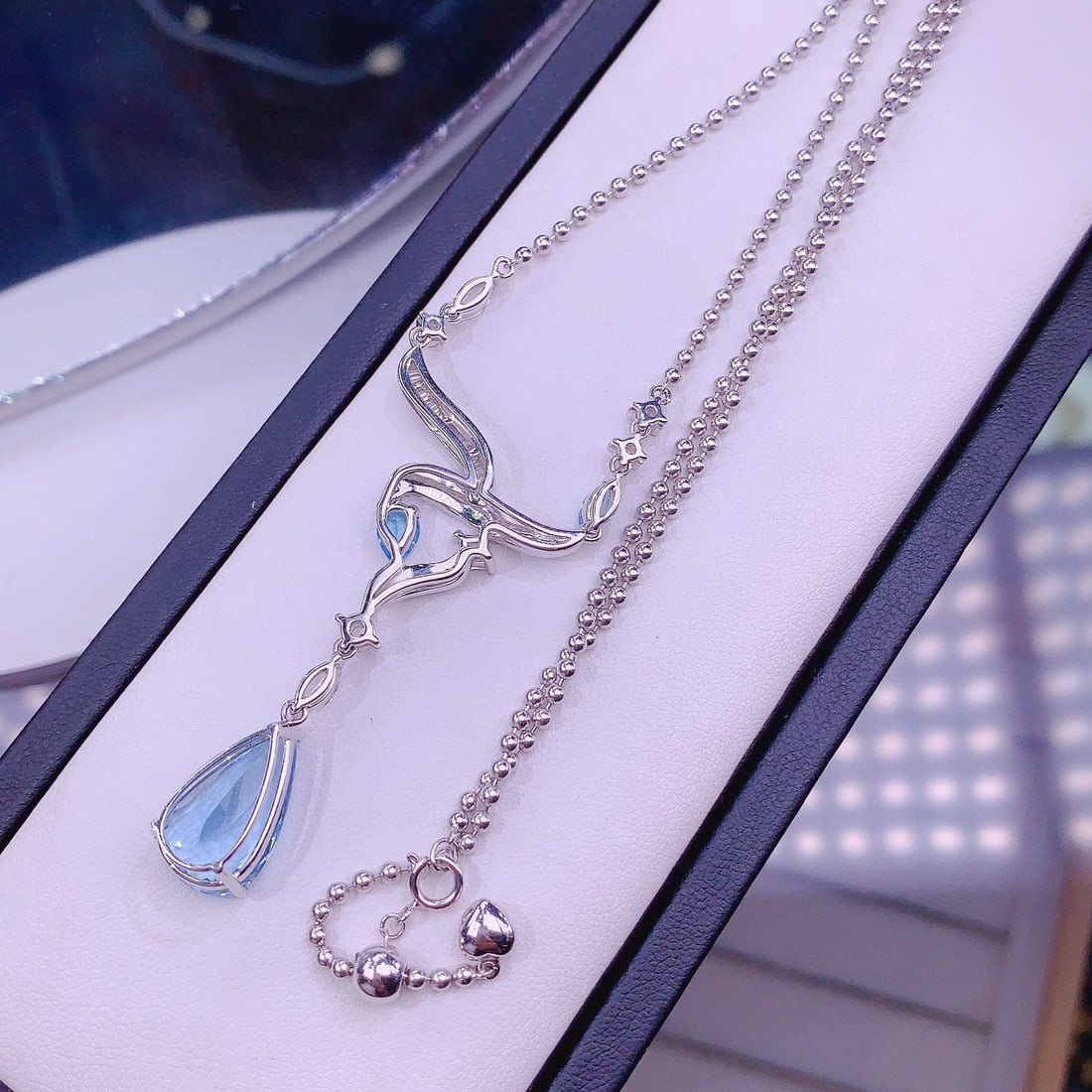 14k Gold 7 Ct Natural Aquamarine & Diamond Necklace - 6