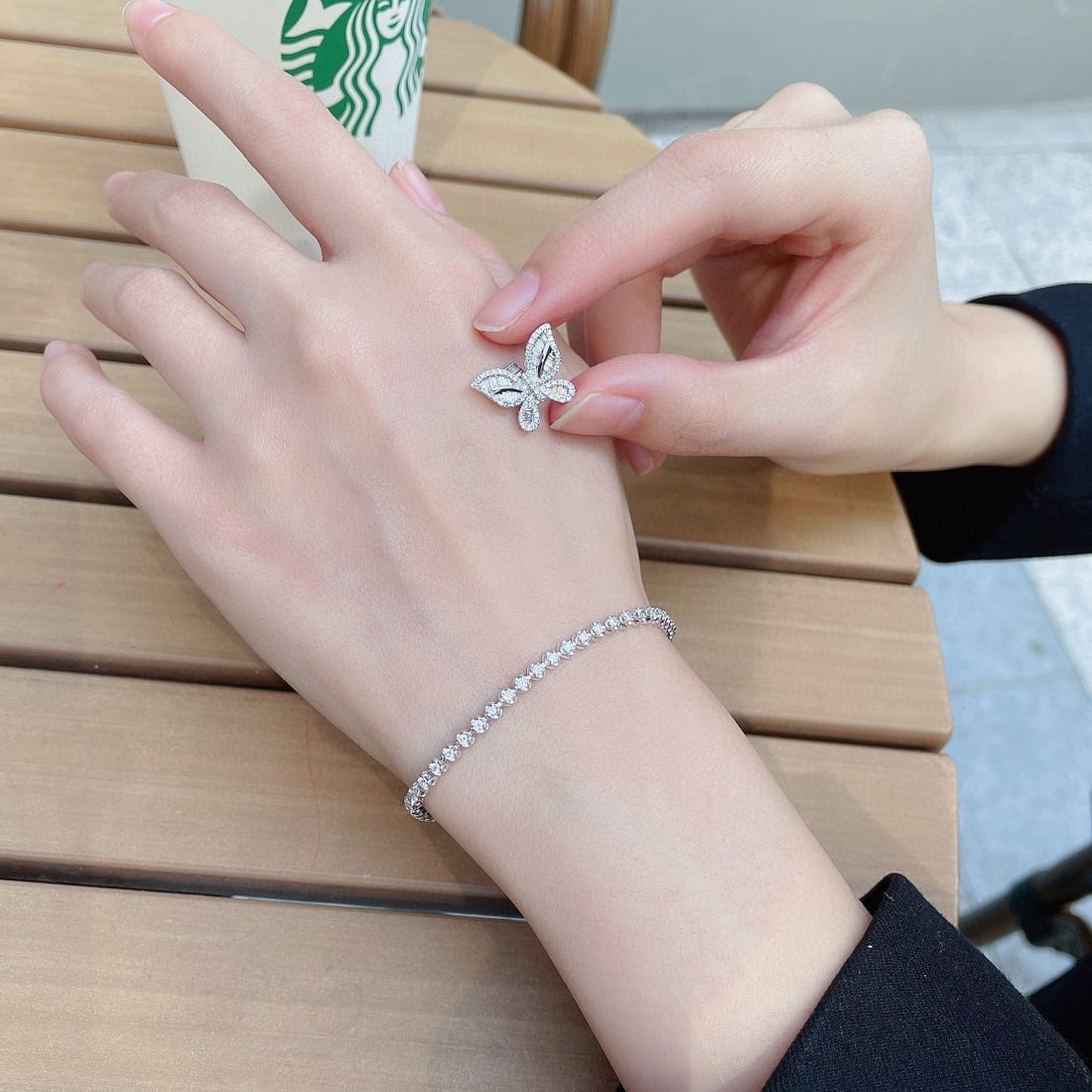 14k Gold 1.33 Ctw Natural H Diamond & Butterfly Bracelet - 6