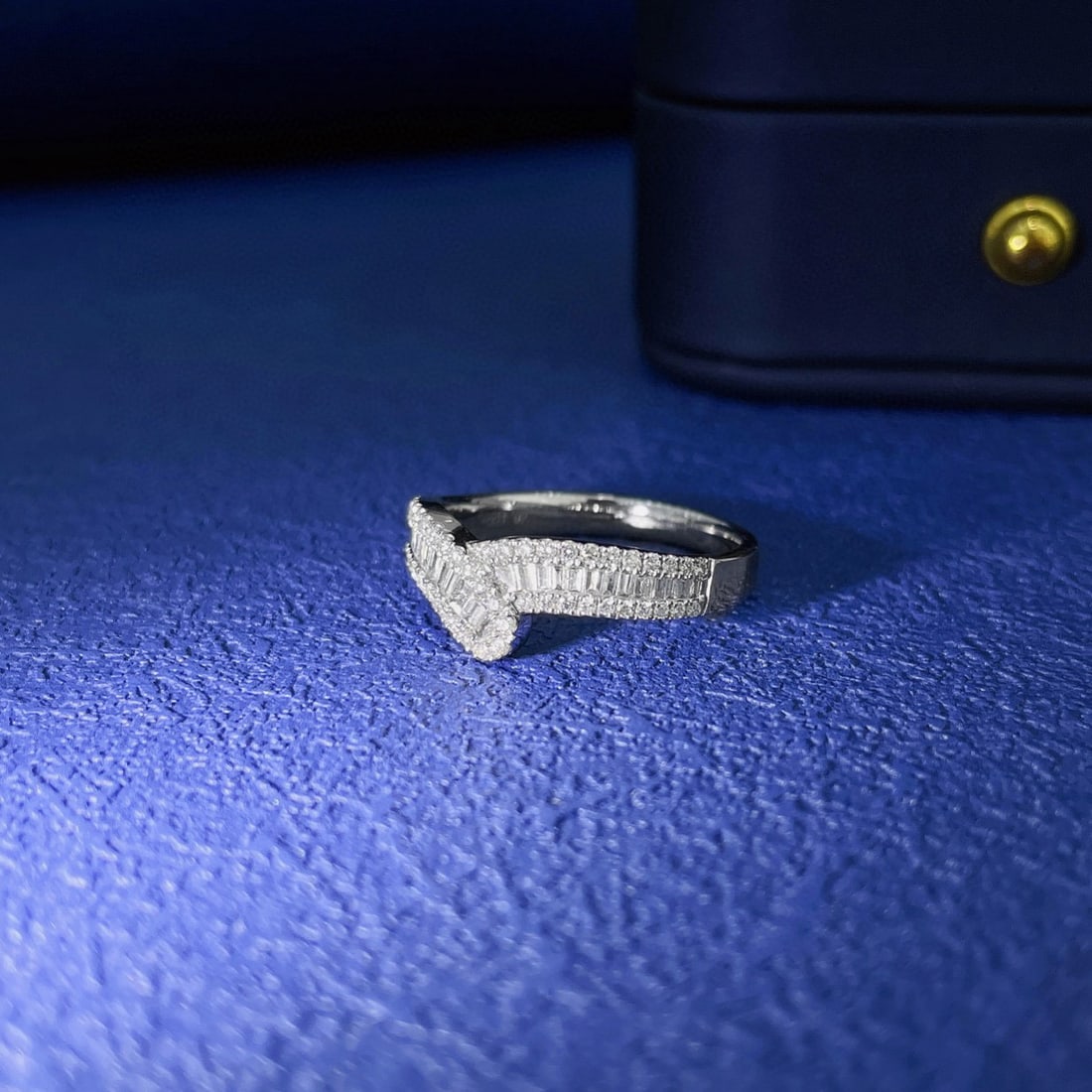 14k Gold 0.46 Ct Natural H Diamond Ring - 3