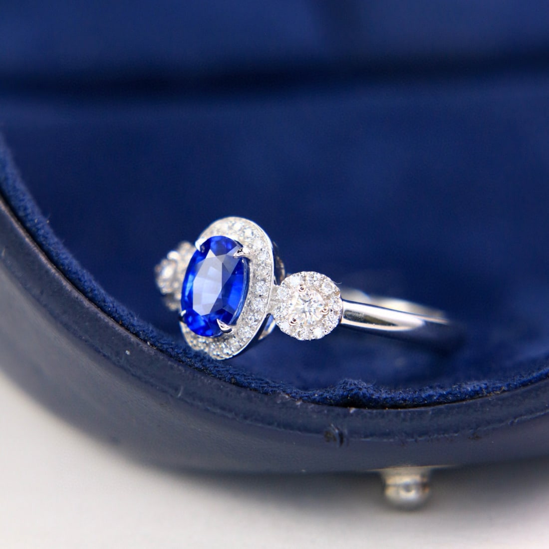 14k Gold 1.36 Ctw Natural Sapphire & Diamond Ring - 3