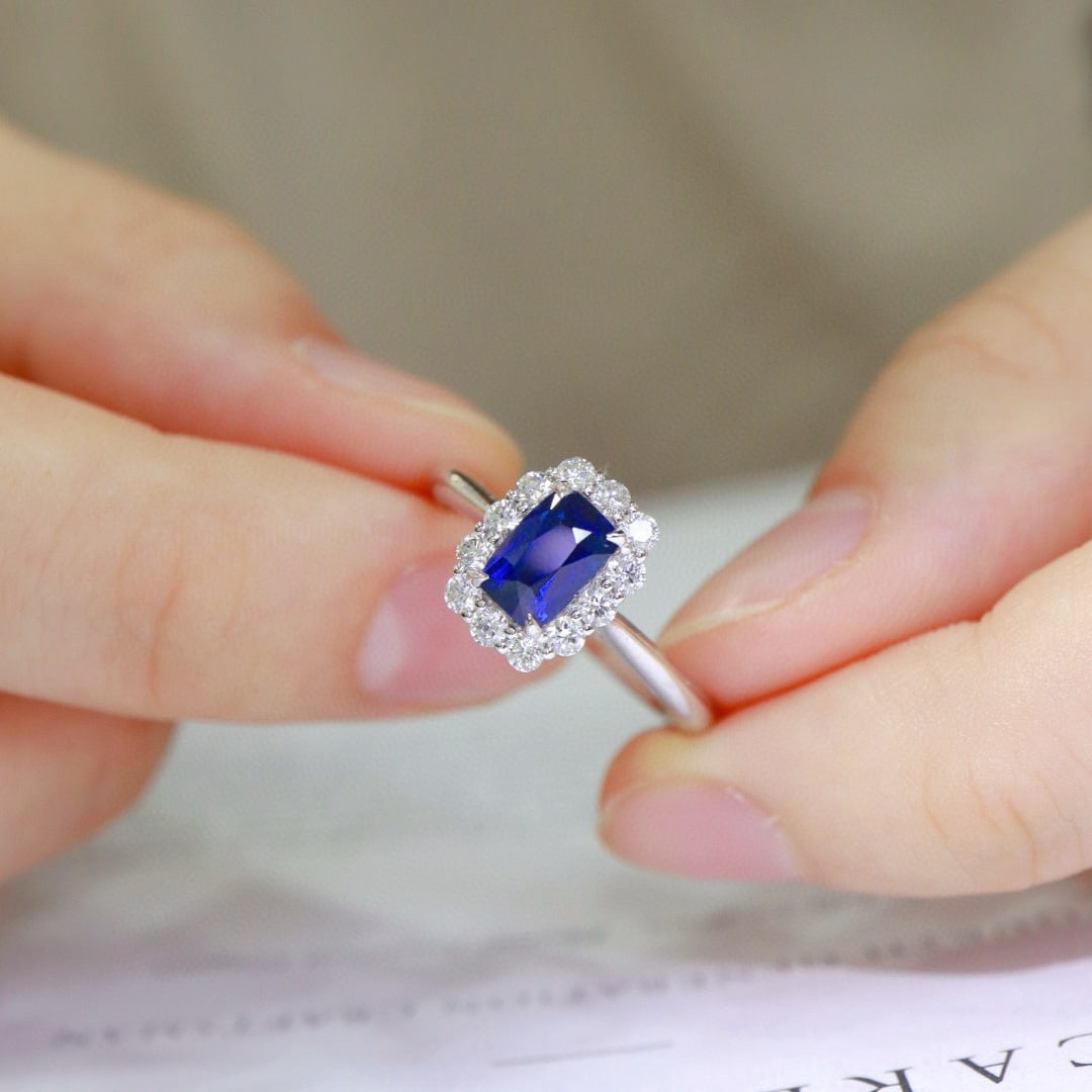 14k Gold 1.3 Ctw Natural Sapphire & Diamond Ring - 6