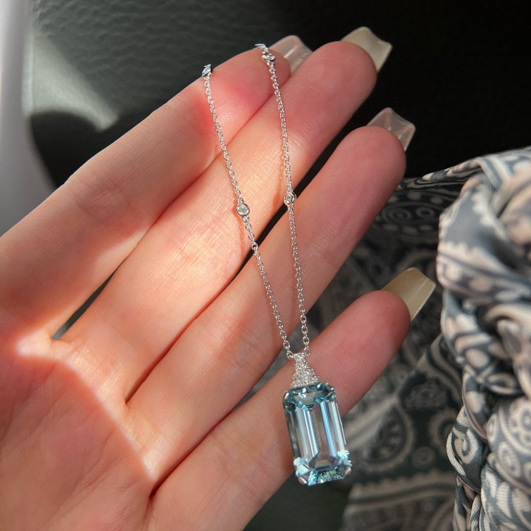 14k Gold 5.59 Ctw Natural Aquamarine & Diamond Necklace - 2