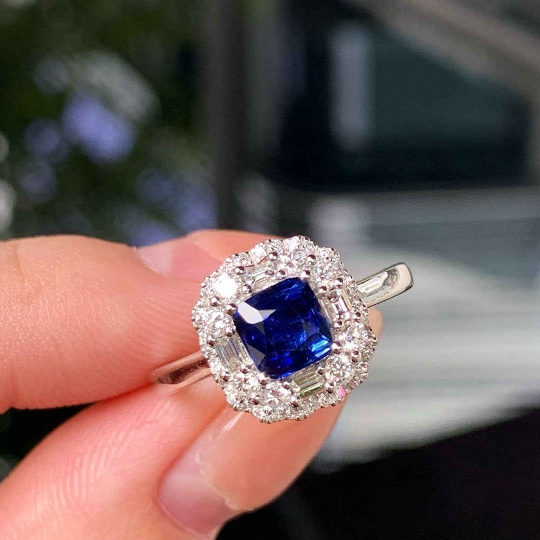 14k Gold 1.50 Ctw Natural Sapphire & Diamond Ring - 2