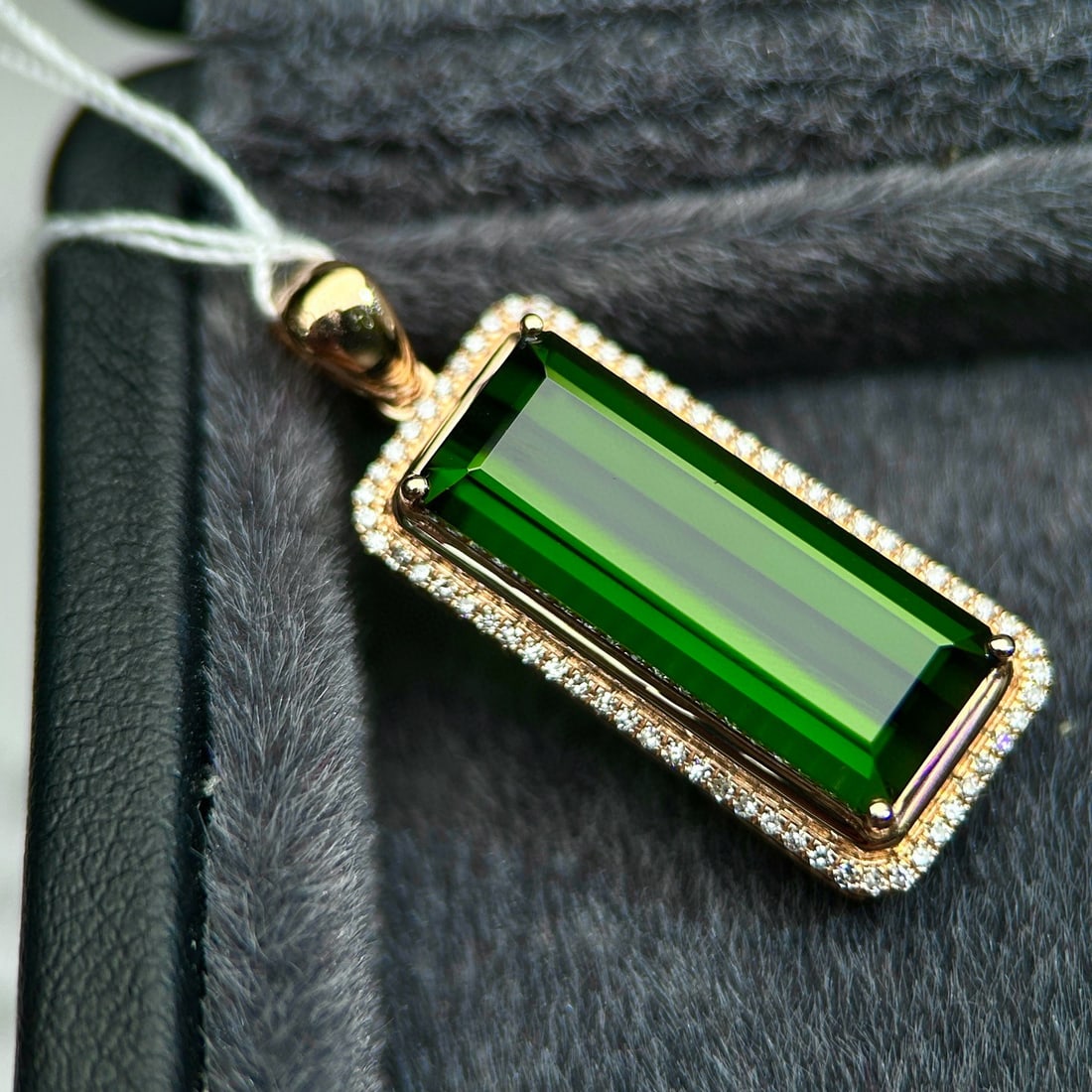 14k Gold 7.9 Ctw Natural Tourmaline & Diamond Pendant( Without Chain ) - 4