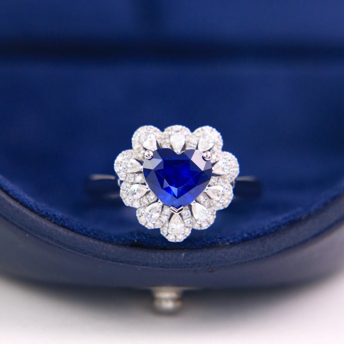 14k Gold 2.04 Ctw Natural Sapphire & Diamond Ring/pendant( Without Chain ): Ref:230950409 // gold content:14k gold // ring size:7. 25us // // main gemstone:sapphire // shape:heart // carat weight:1. 57ct // color:royal blue // treatment:natural // // adjacent gemstone 2 :