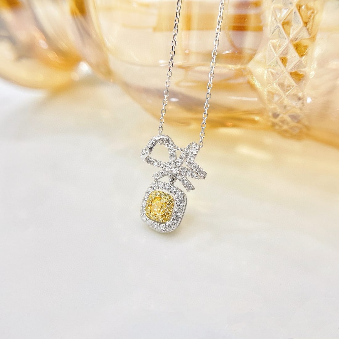 14k Gold 0.63 Ctw Natural Yellow Diamond & Diamond Necklace - 3